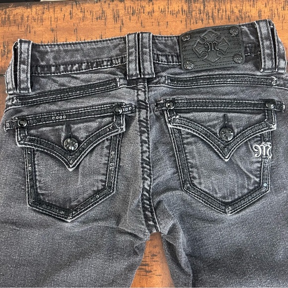 Size 25 Miss Me Jeans - Picture 6 of 7